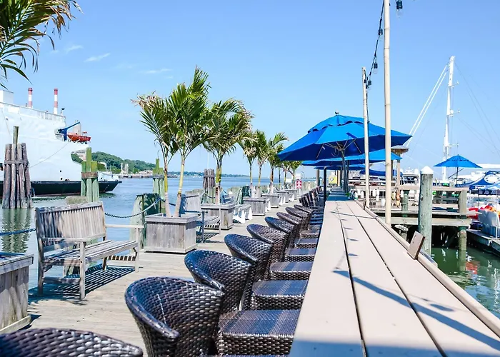 Danfords Hotel & Marina